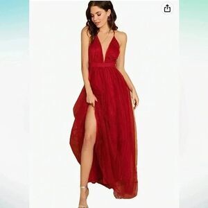 (32)NWT Plunging Neck Spaghetti Strap  Maxi